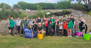1st Garlinge Baden Scout troop at Sunken gArden Westbrook Margate for gardening